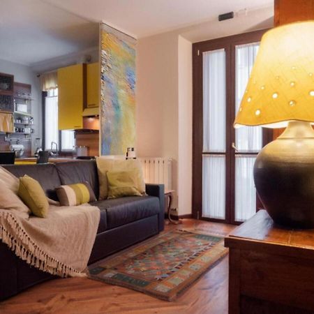 Vfh Stylish Boutique Apartment-City Center Милано Екстериор снимка