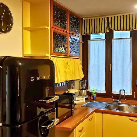 Vfh Stylish Boutique Apartment-City Center Милано Екстериор снимка