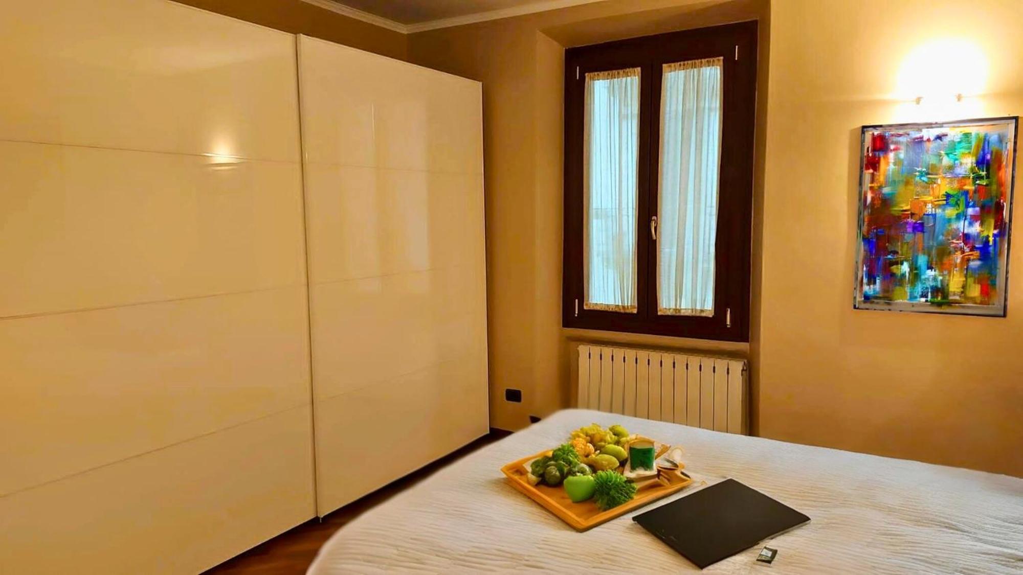 Vfh Stylish Boutique Apartment-City Center Милано Екстериор снимка